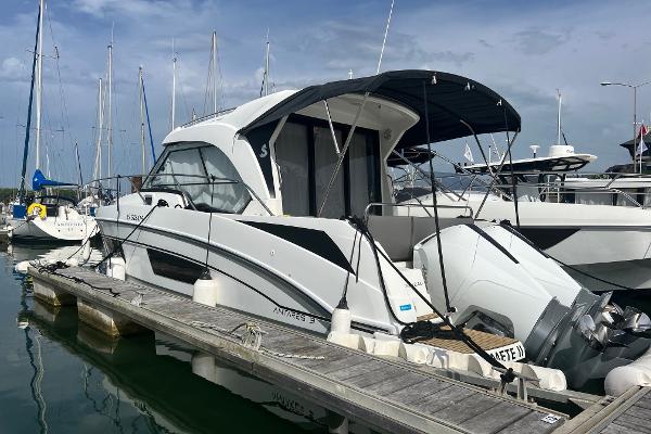 Beneteau Antares 9 OB Antares 9 OB