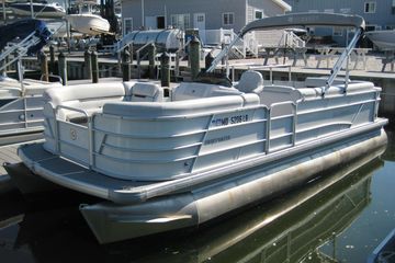 2020 Godfrey Sweetwater 2386