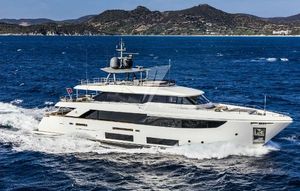 Custom Line Navetta 33 CustomLineNavetta33Cruising_0003_26083
