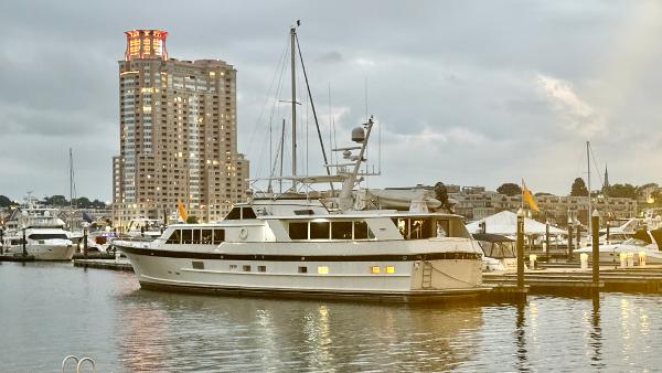 1987 Burger 86 Raised Pilothouse