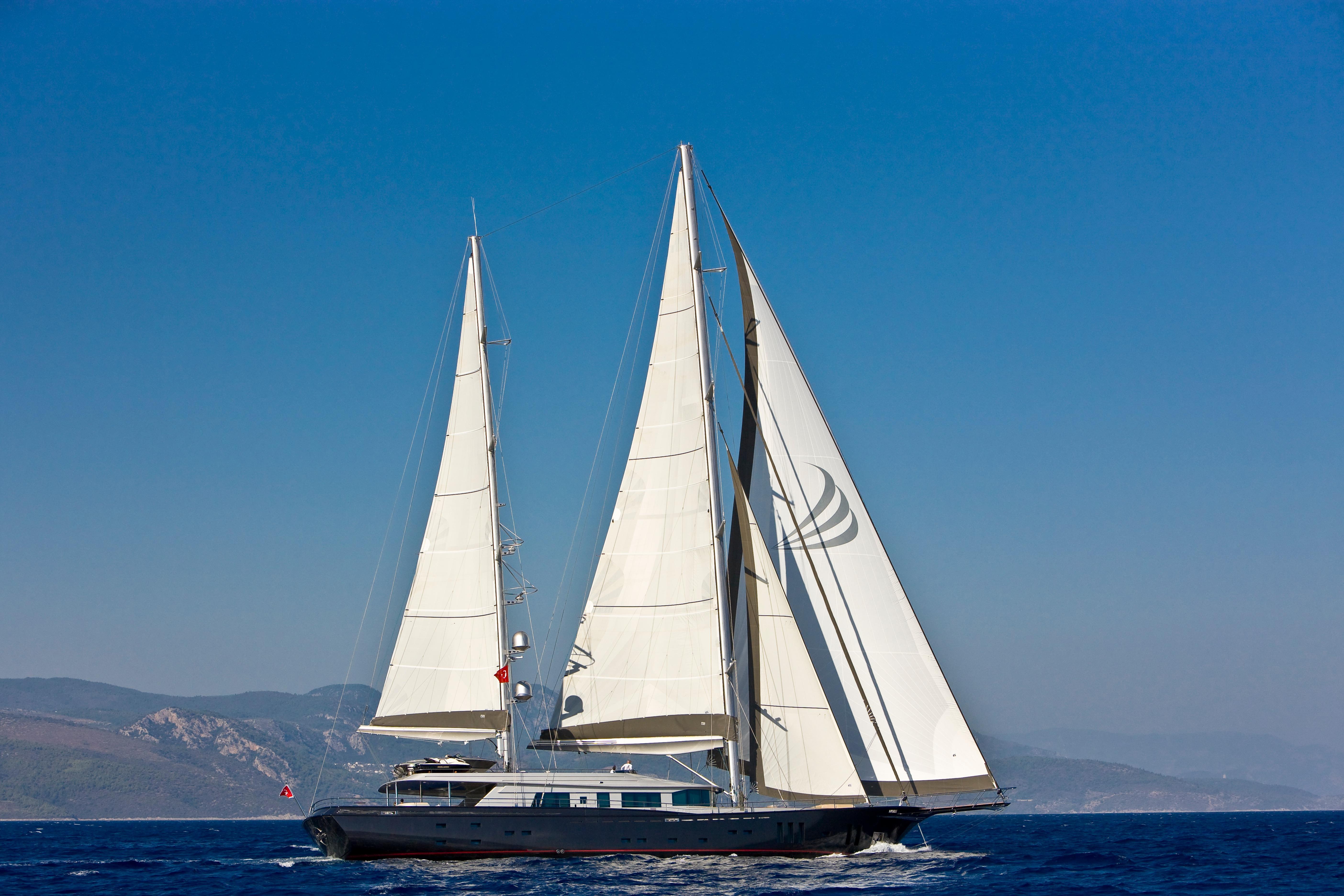 2012 Royal 45