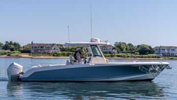 2022 Boston Whaler 330 Outrage