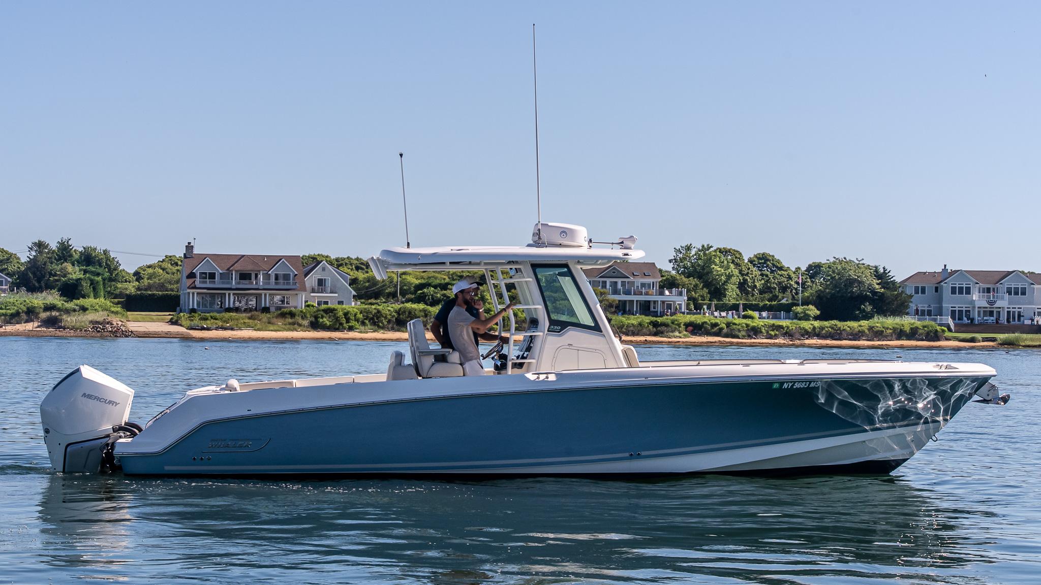 2022 Boston Whaler 330 Outrage