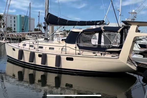 2021 Island Packet 349