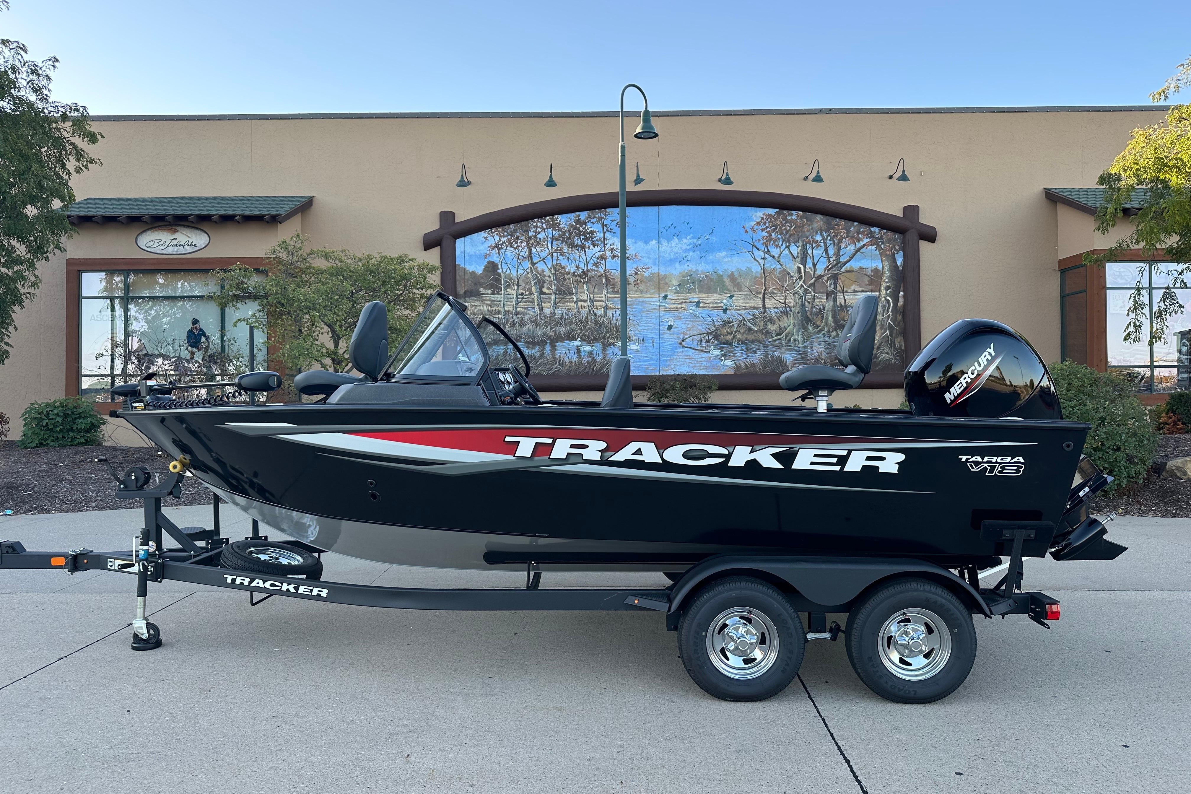 2026 Tracker Targa V-18 WT