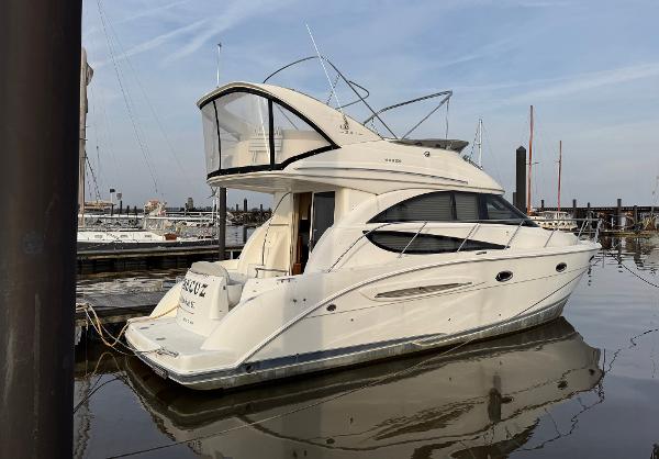 2007 Meridian 341 Sedan