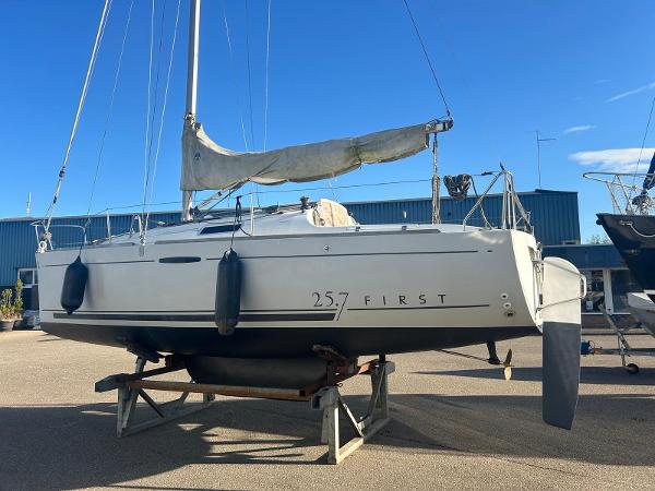 Beneteau First 25.7