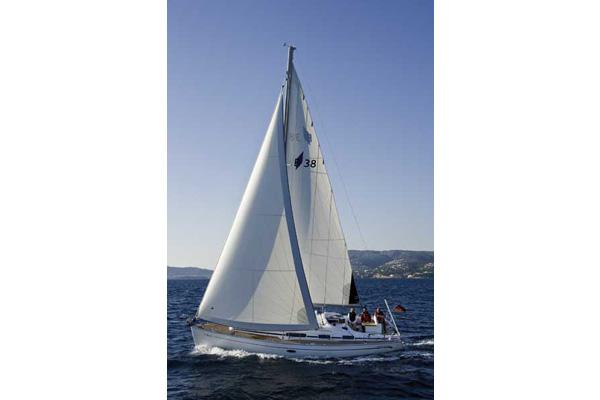 Bavaria 38 Cruiser Manufacturer Provided Image