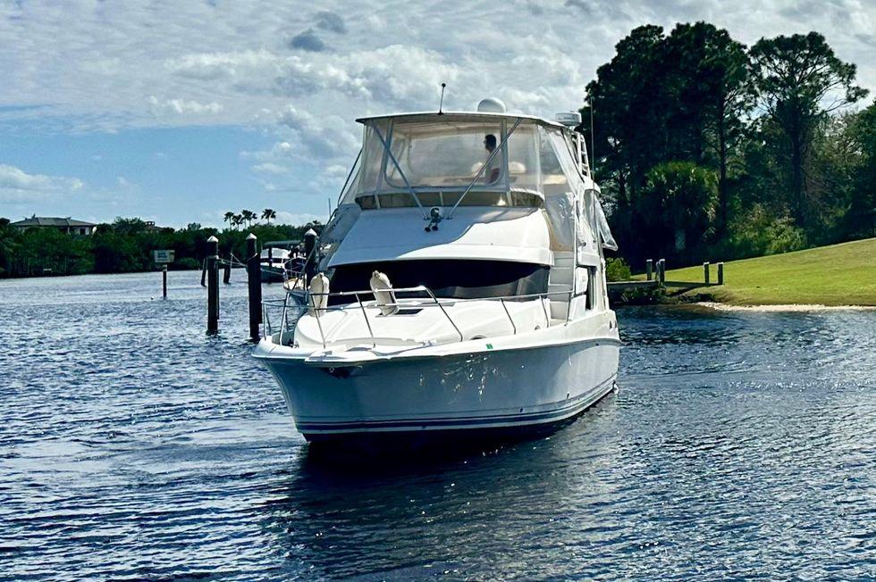 Silverton 392 Motor Yacht