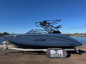 Yamaha Boats 255XE 2023 Yamaha 255 Xe - Image 1