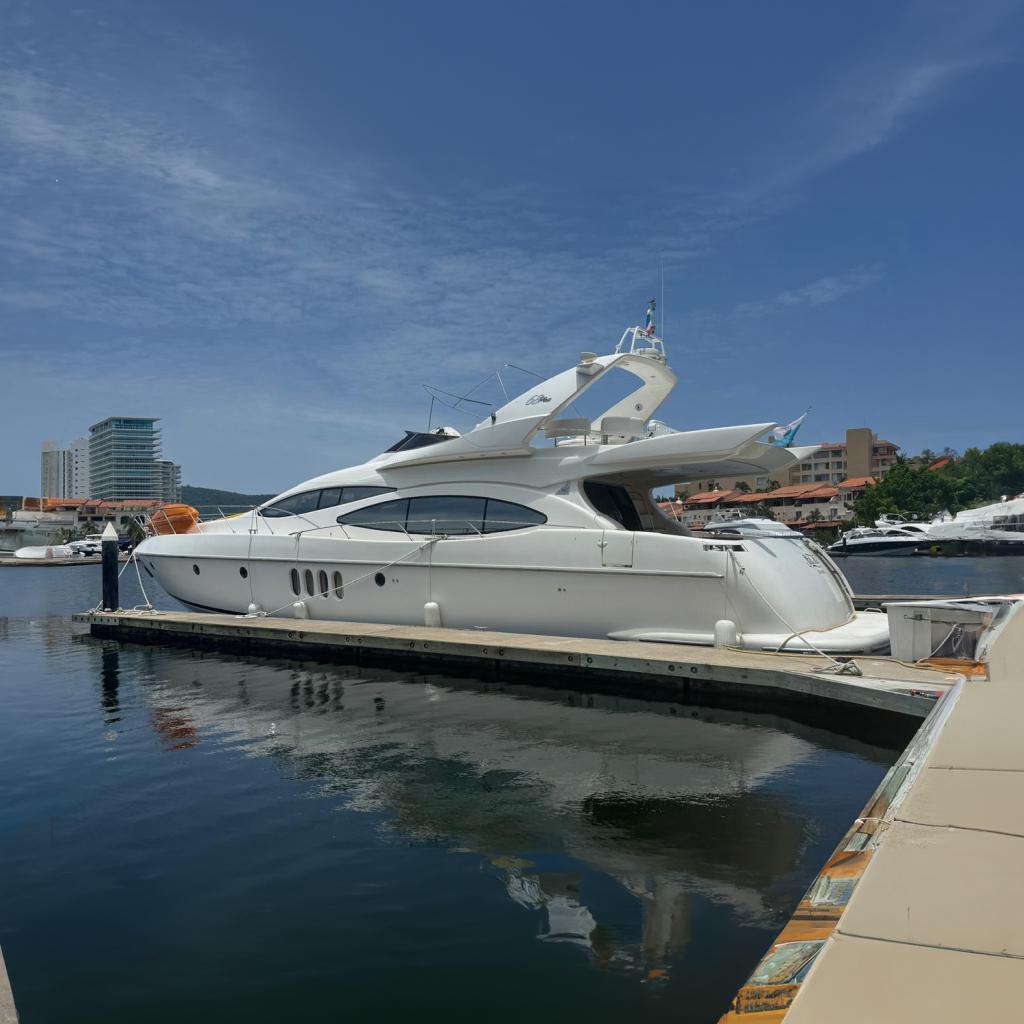 Azimut 68 Plus