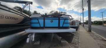 2024 Godfrey Marine Sweetwater 2086 SB