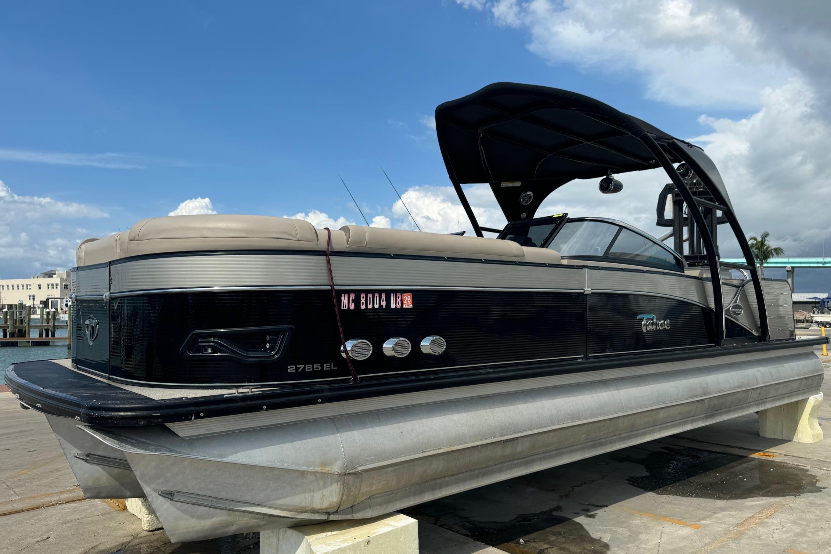 2017 Tahoe Pontoon Cascade Platinum 2785EL