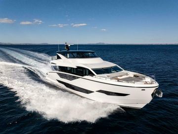 2026 Sunseeker 90 Ocean Enclosed