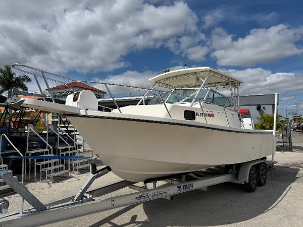 2005 Parker 2510 Deep Vee Walkaround