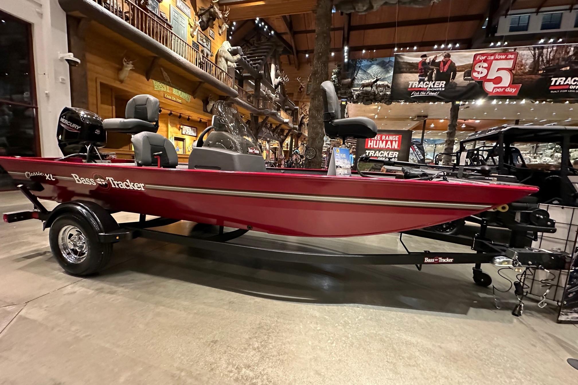 2026 Tracker Bass Tracker Classic XL
