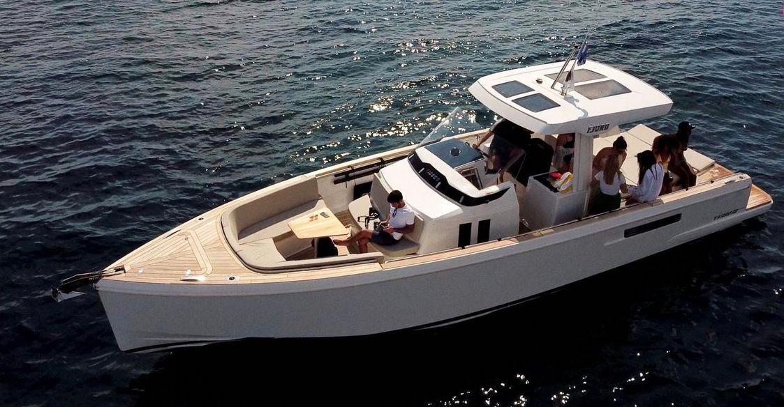 2022 Fjord 38 Open