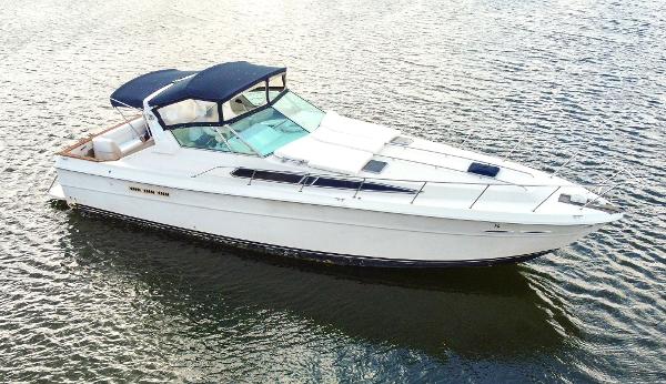 1987 Sea Ray 390 Express Cruiser