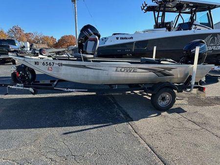 Lowe Stryker Jon Bass Boat 