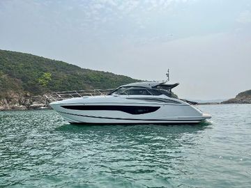2023 Princess V40