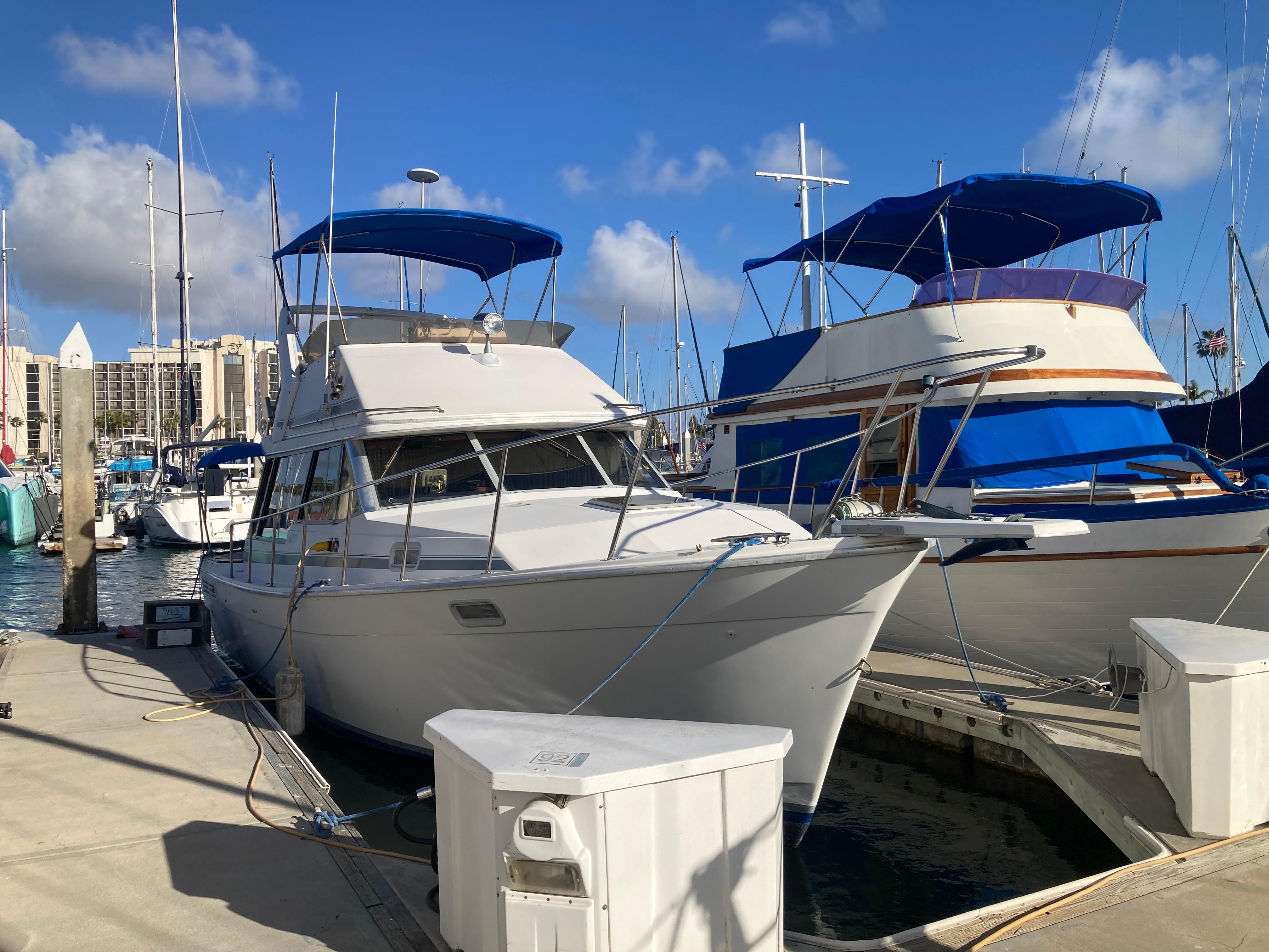 1989 Bayliner 3288 Motoryacht