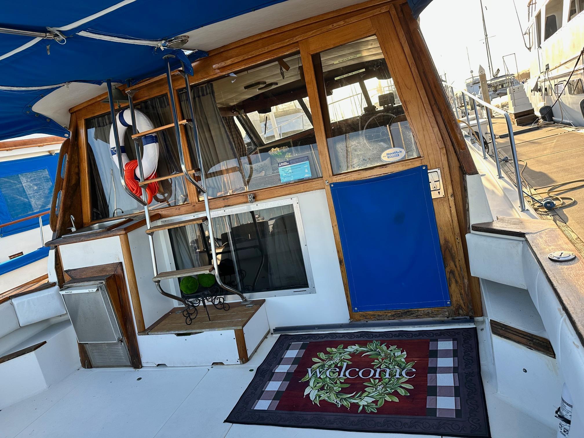 1989 Bayliner 3288 Motoryacht