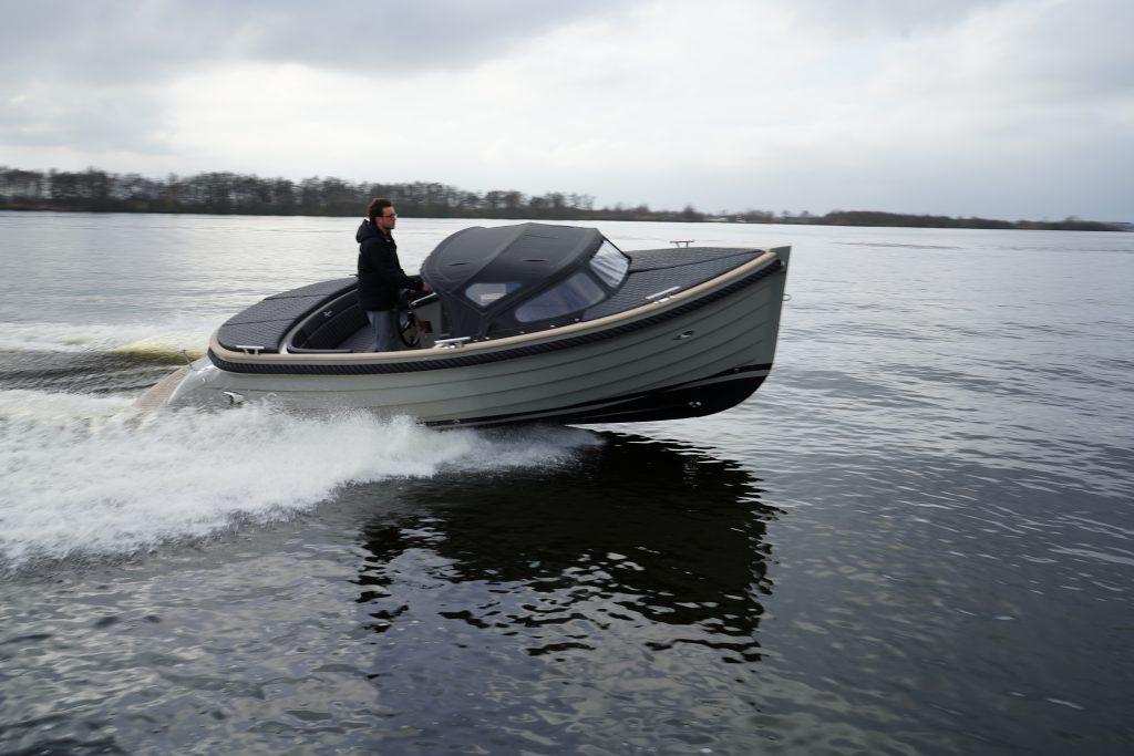 2024 Waterspoor 646 DEMO incl. 60 Pk. Modeljaar 2025