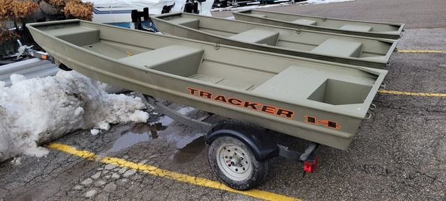 2026 Tracker Grizzly 1436 Jon