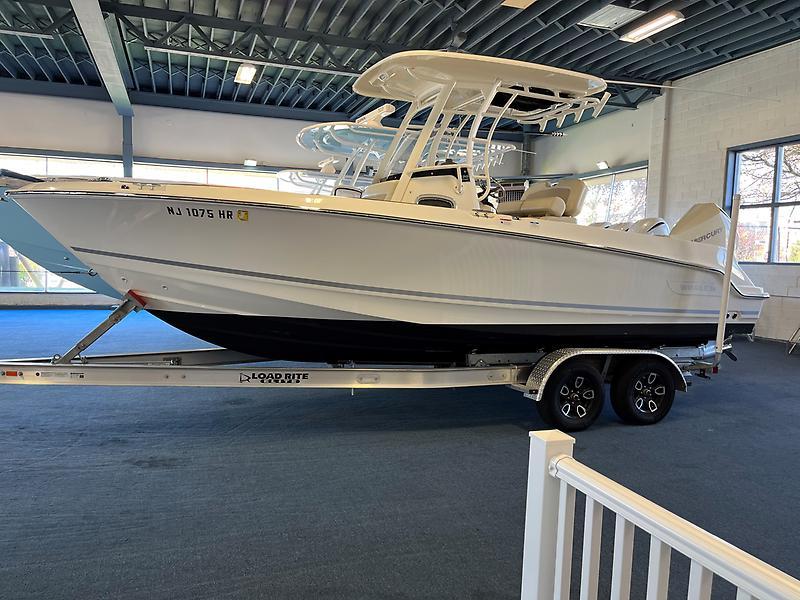 2021 Boston Whaler 230 Outrage