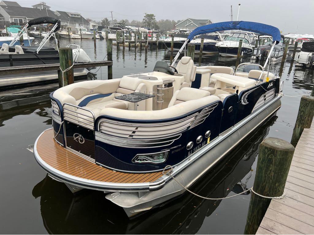 2013 Avalon AMBASSADOR 2785 ENTERTAINER