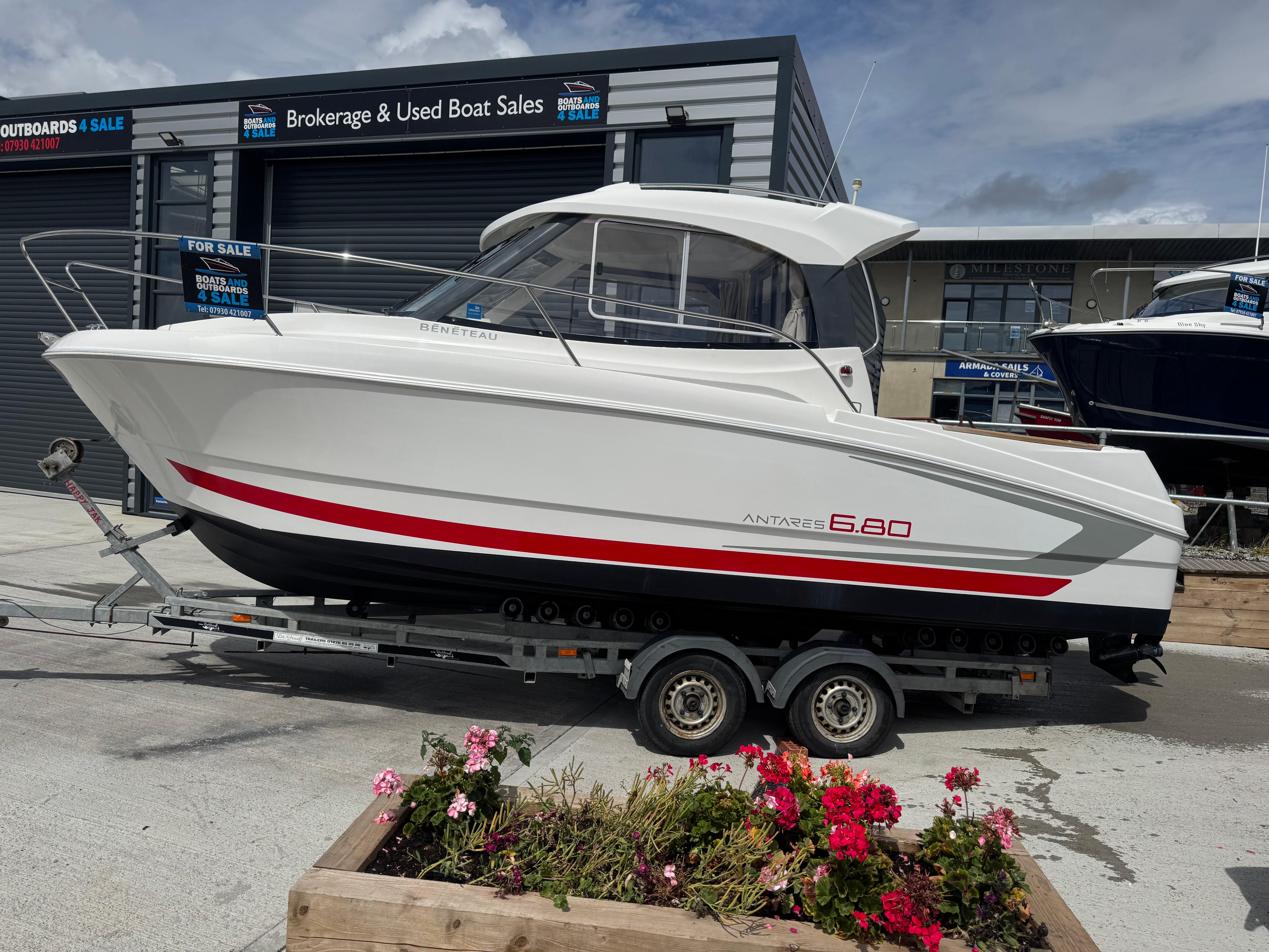 2011 Beneteau Antares 6.80
