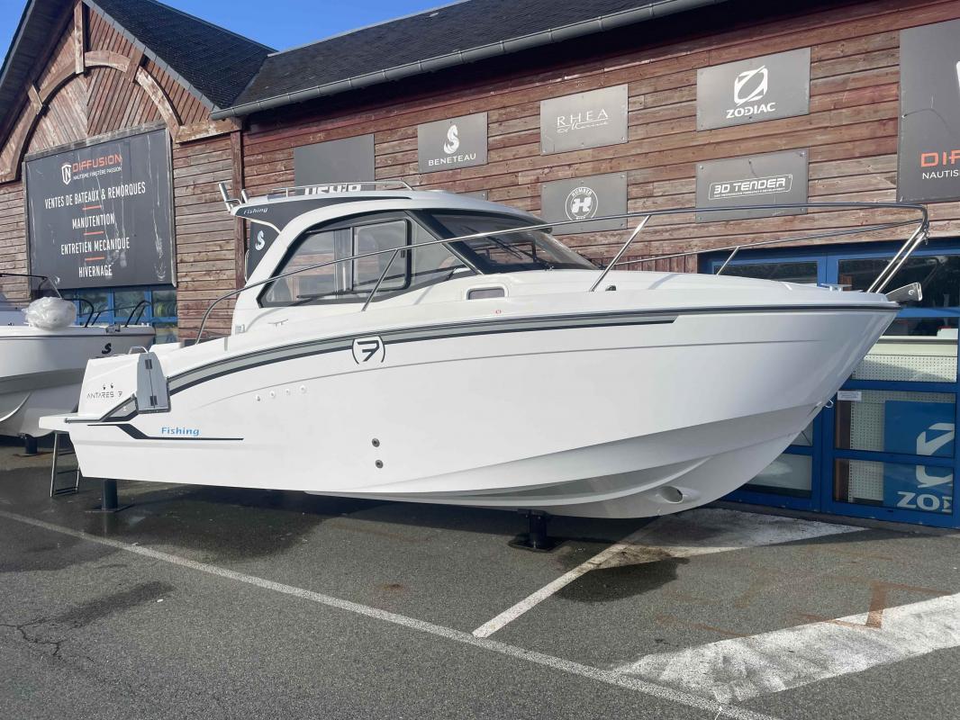 2024 Beneteau ANTARES 7 OB