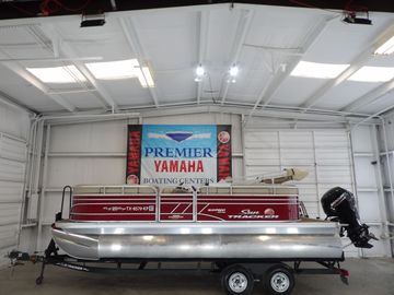 2023 Sun Tracker Party Barge 20 DLX
