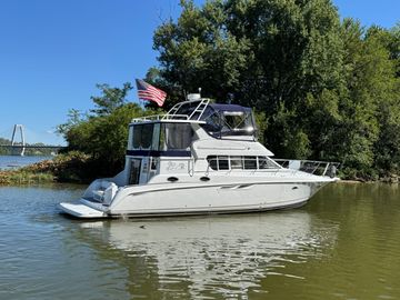 1996 Silverton 442 Cockpit Motor Yacht