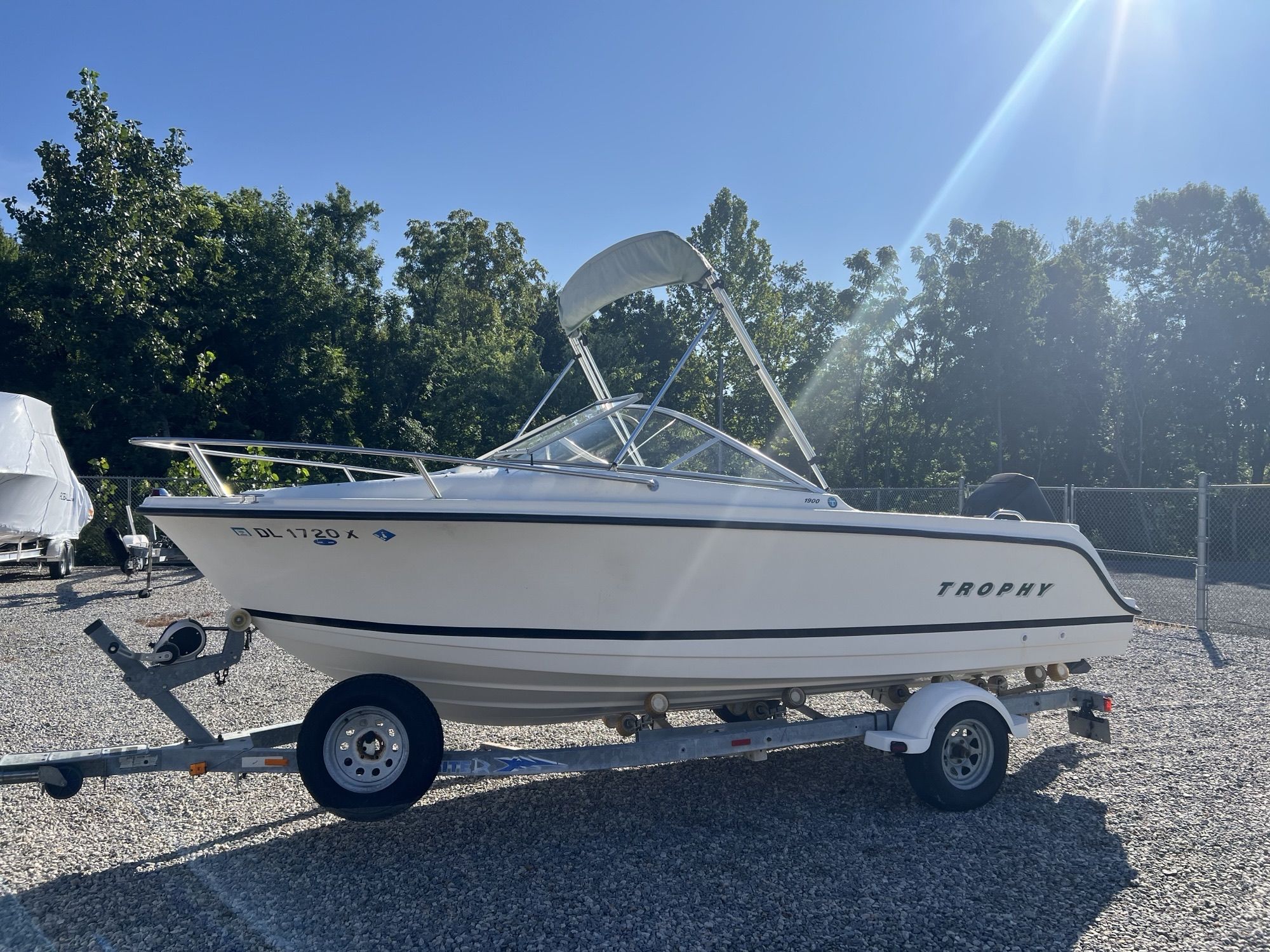 2001 Bayliner 1900