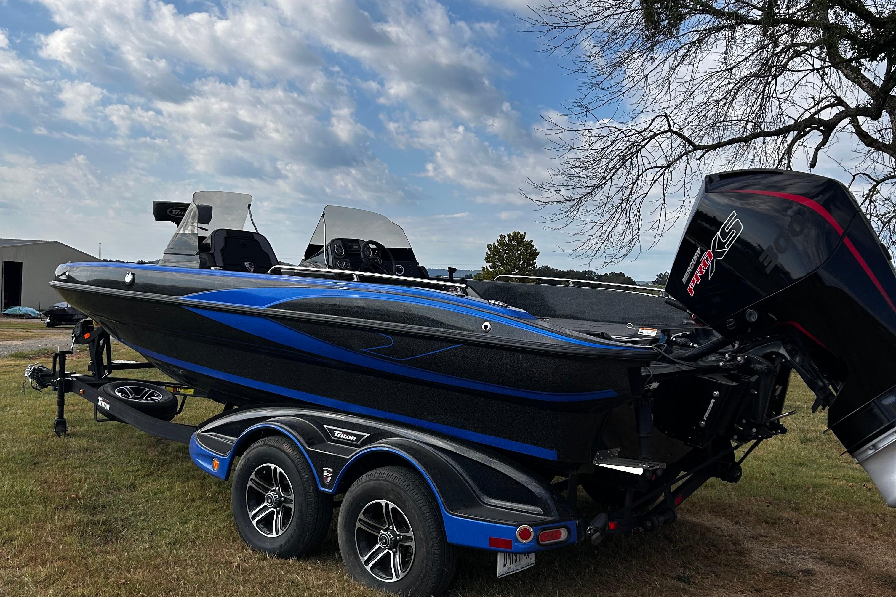 2023 Triton 206 Fishunter