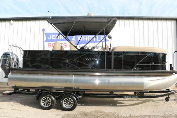 2025 Sylvan Mirage 8522 Party Fish