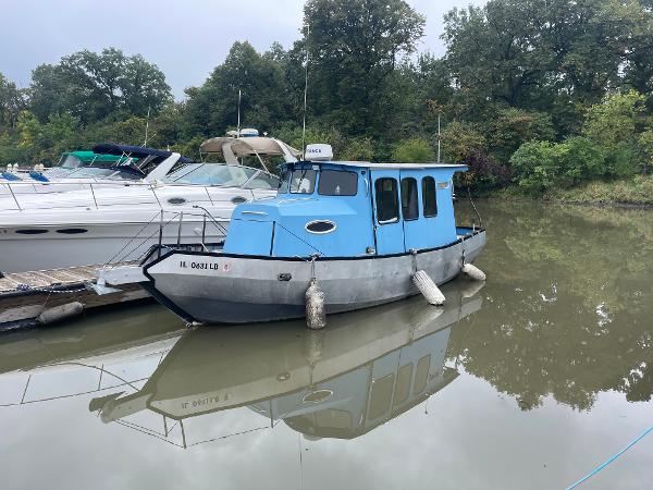 2012 Custom Dahler 27 Trawler