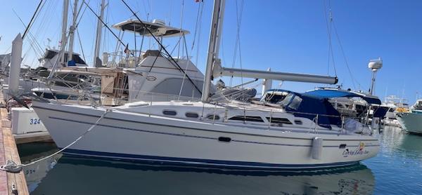 Catalina 390