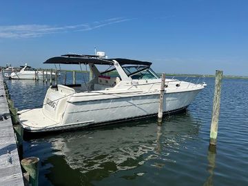 1997 Tiara Yachts 4000 Express