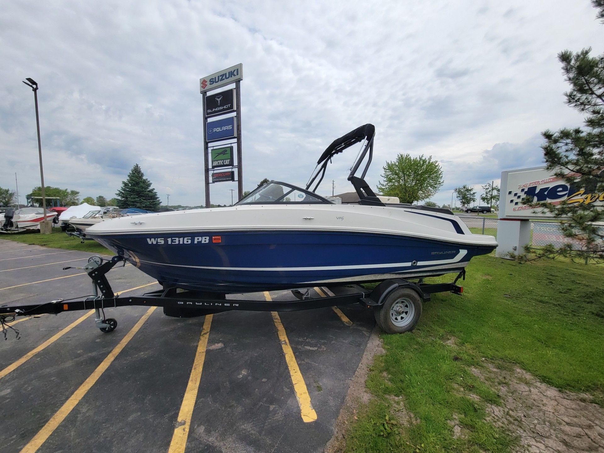 2020 Bayliner VR5 Bowrider I/O