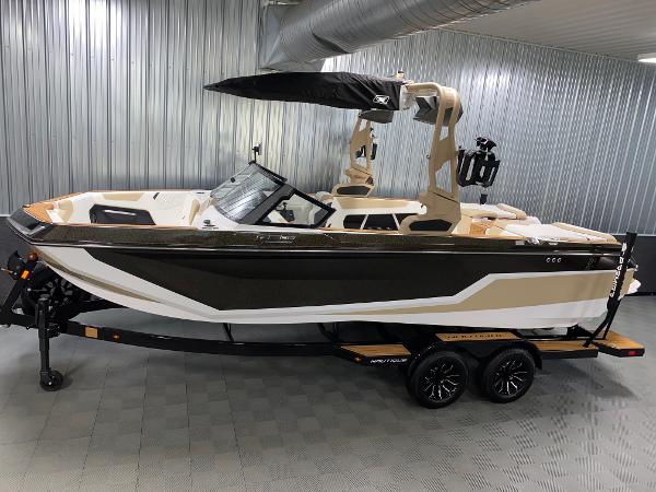 2025 Nautique GS22