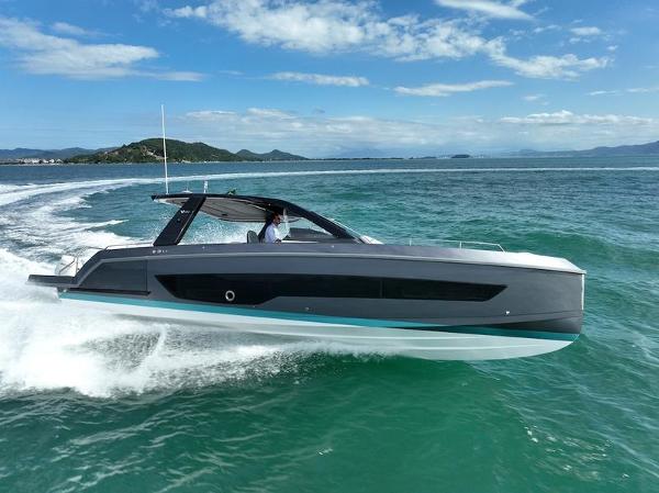 2025 Schaefer Schaefer V44