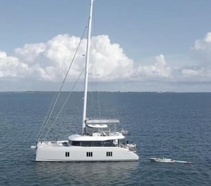 2022 Sunreef 60 Sailing