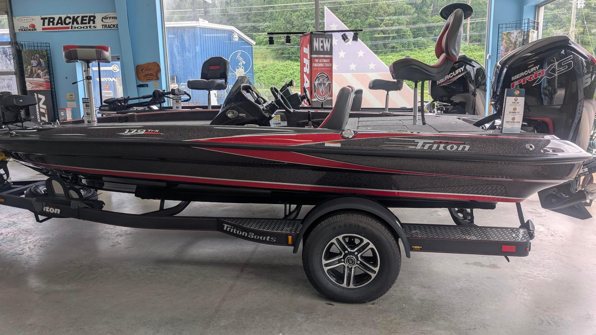 2025 Triton 179 TrX