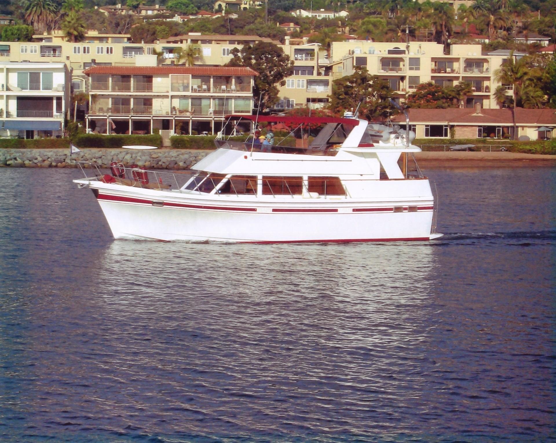 1985 CHB Flush deck aftcabin