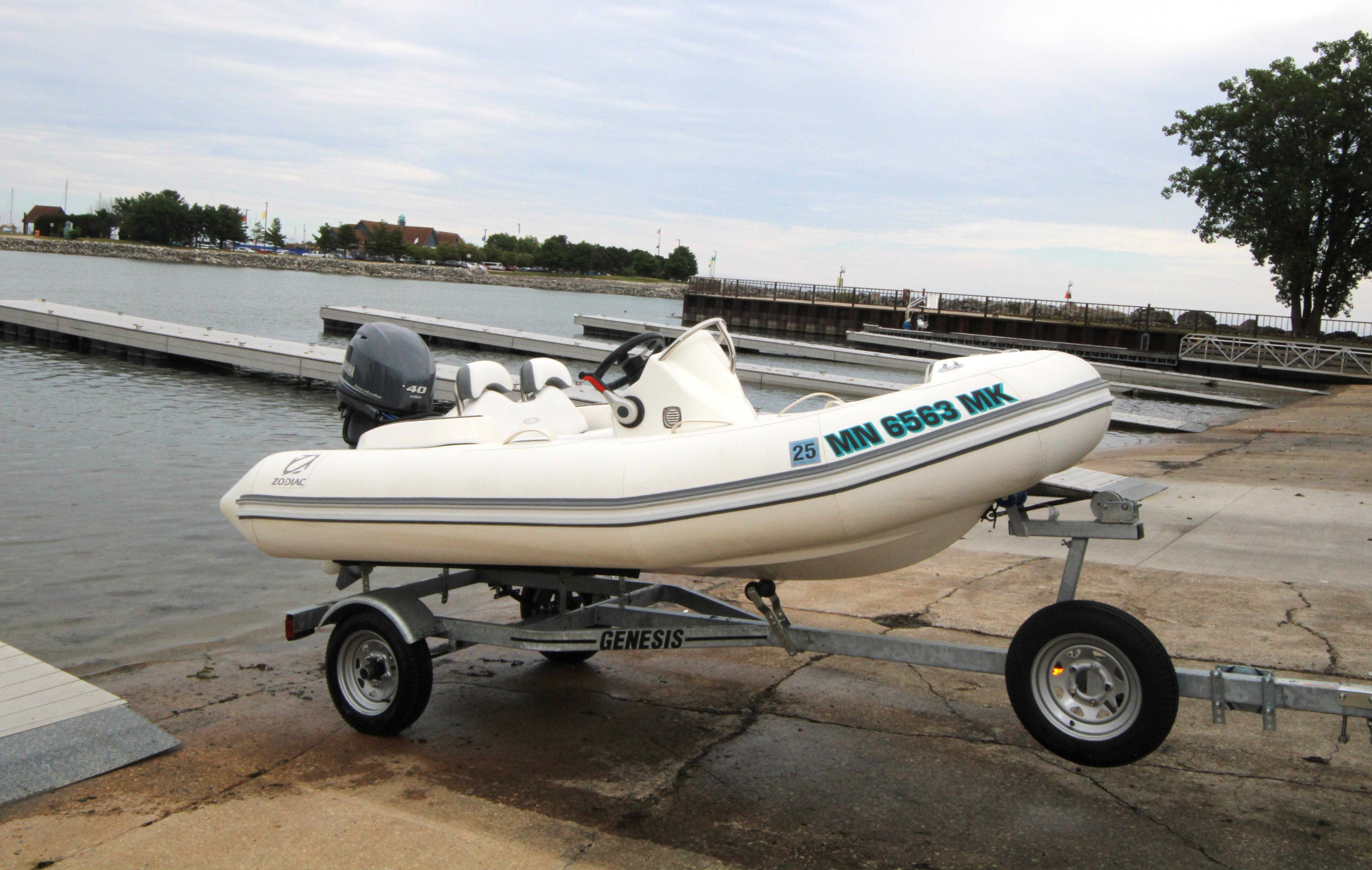 2022 Zodiac Yachtline 360DL NEO