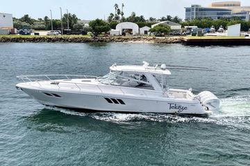 2019 Intrepid 475 Sport Yacht