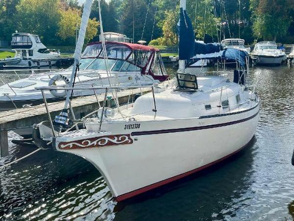 1980 Bayfield 32C