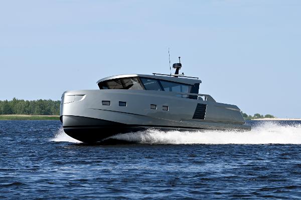 2024 Custom Glacier Yacht 48 Cabin